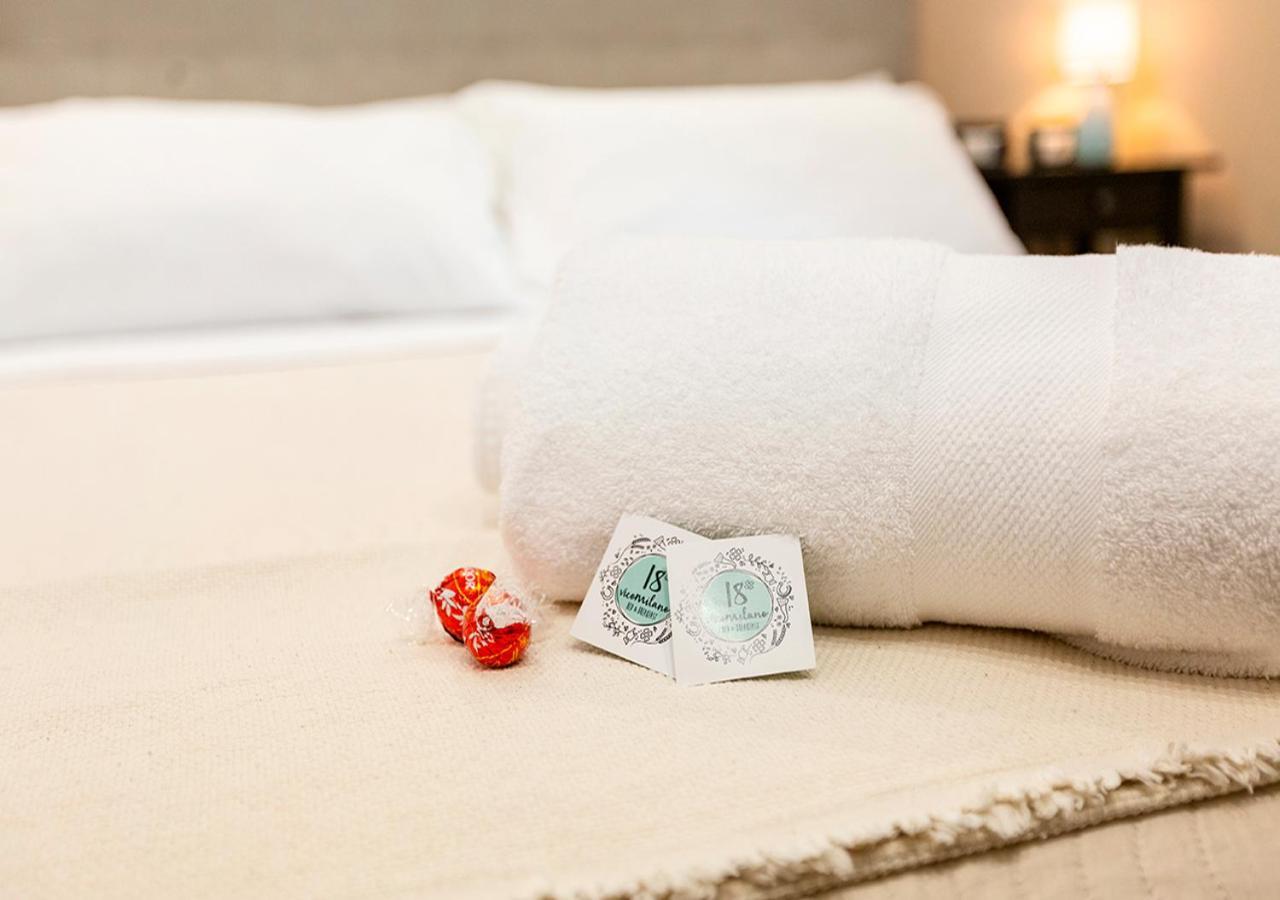 B&B Vico Milano 18 Napoli Dış mekan fotoğraf