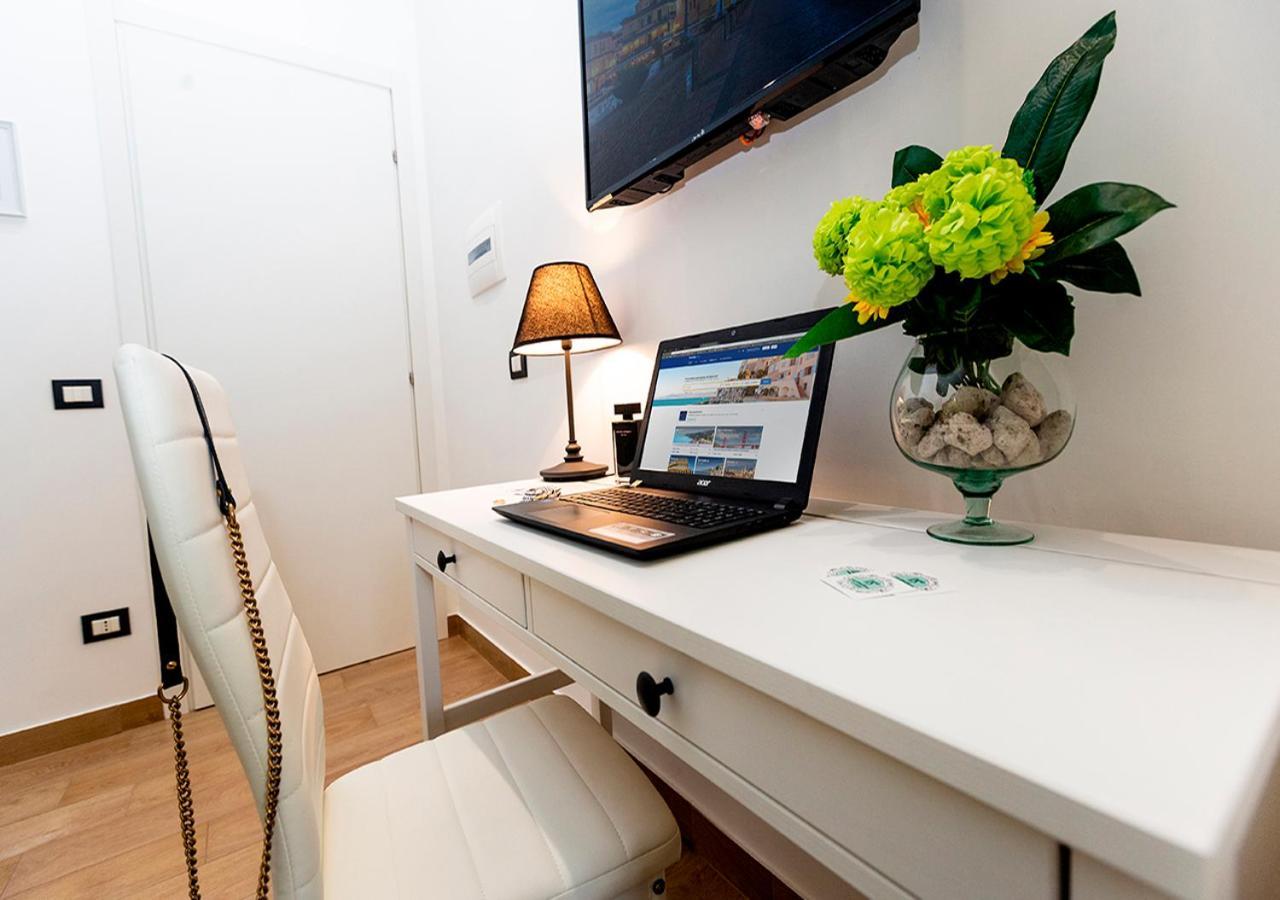 B&B Vico Milano 18 Napoli Dış mekan fotoğraf